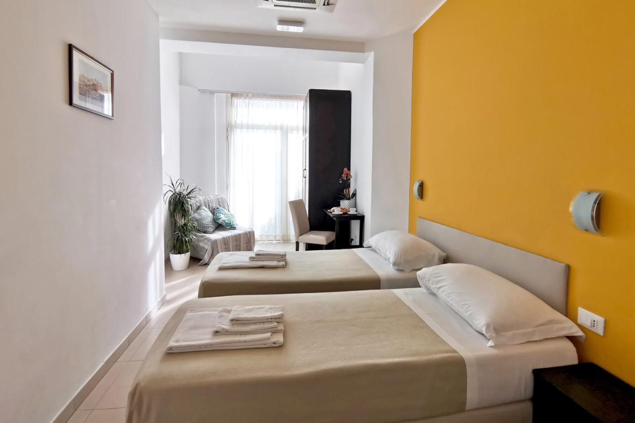 Hotel Poetto 칼리아리 외부 사진