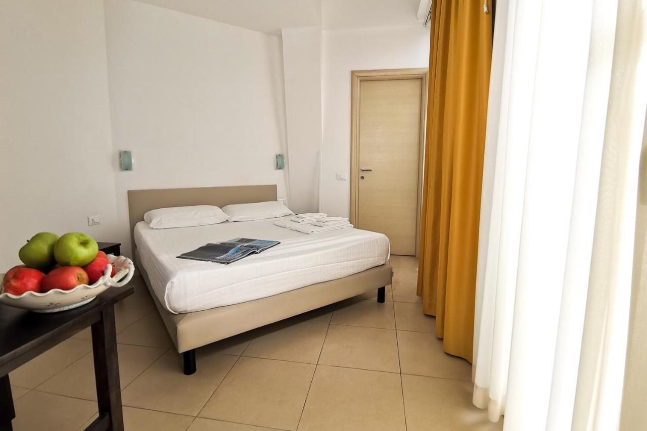 Hotel Poetto 칼리아리 외부 사진